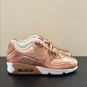 Nike Air Max 90 SE Metallic Bronze size 4.5y